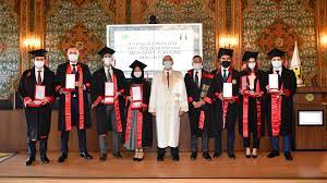 Boğaziçi üniversitesi, mimar sinan güzel sanatlar üniversitesi, yıldız teknik üniversitesi ve marmara üniversitesi'dir. Istanbul Universitesi Cevrim Ici Online Sinav Sistemine Iliskin Kilavuz Ve Videolar Yayinlandi
