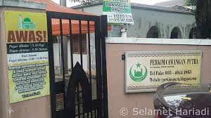 Arti bacaan sholat yaitu untuk bacaan niat sholat subur berarti aku niat salat fardhu shubuh, dua raka'at, menghadap kiblat, tepat waktu, karena allah ta'ala dan secara lengkap akan dijelaskan dalam artikel ini. Menikmati Suasana Masjid Amru Ibni Al As Sentul Kuala Lumpur Halaman All Kompasiana Com