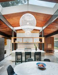 Plus free shipping over $49! Wales House By Flavin Architects Homeadore Mid Century Modern Kitchen Vaulted Ceiling Lighting Mid Century Dining Room