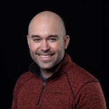 Robert Rossmann's Instagram, Twitter & Facebook