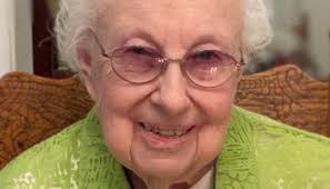 Pamela Parris's Instagram, Twitter & Facebook