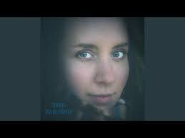 Louisa Beck's Instagram, Twitter & Facebook