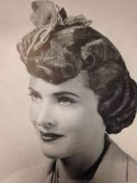 1943 Hairstyle From Old Mag Vintage Hairstyles Hairstyle Hair Styles