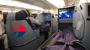 As malaysia airlines business class is a lot cheaper than the next best airline, i thought these minor issues were well worth the lower price. Malaysia Airlines A330 200 Business Class Mh127 Kuala Lumpur To Perth Youtube