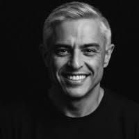 60+ perfis com “Bilek”