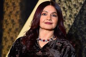 Pooja bhatt is the daughter of veteran director & producer mahesh bhatt and kiran bhatt (previously loraine bright). Pooja Bhatt On The Negativity Surrounding Sadak 2