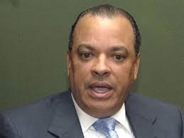 santiago30caballeros.com: Expresidente de ADOZONA propone cambio de hora