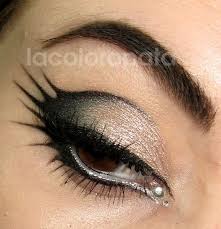 Black And Silver Makeup Black And Silver Makeup Artistry Makeup Makeup