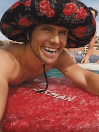 Vacay like Jon Olsson