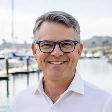 Rob Ell (@robellvancouver) • Instagram photos and videos