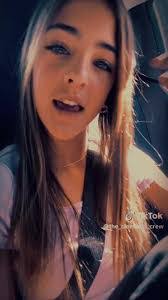 Leah Clemens's Instagram, Twitter & Facebook