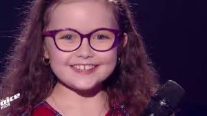 A la simple évocation de son nom, l'on se souvient directement que le jeune fille a été la gagnante de » the voice kids » en 2018. The Voice Kids Les Coachs En Larmes Devant La Prestation D Emma