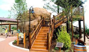 Akron Zoo Grizzly Ridge Akron Zoo Zoo Architecture City Zoo