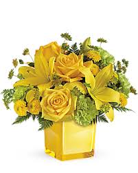 Последние твиты от gordon boswell (@gboswellflowers). Flower Vase With Flowers Png Google Search Rangkaian Bunga Kuning Cincinnati