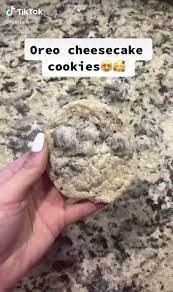 Easy Oreo Cheesecake Cookies Recipe Tiktok Easyrecipes Oreorecipes Cheesecake Foodrec Cheesecake Cookies Recipes Food Videos Desserts Yummy Food Dessert