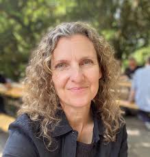 cheers from Berlin 🍻 where I am visiting my first born kid. I am back in  the studio this week