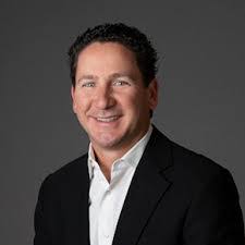 Walter Estay's Instagram, Twitter & Facebook