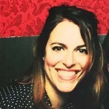 Julie Dahan's Instagram, Twitter & Facebook