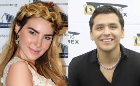 Christian nodal y belinda cantando la voz mexico agosto 2020 Belinda Y Christian Nodal Confirman Su Noviazgo