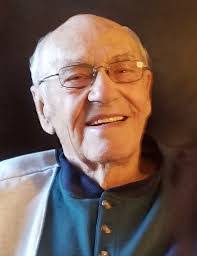 Russell Pierce's Instagram, Twitter & Facebook