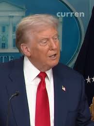 WATCH: Can you spot the difference? Cause we can. When Donald Trump en...