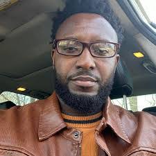 Mateo Saunders's Instagram, Twitter & Facebook