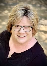 Synergistic Studio Series: Transcending Spaces with Tricia Earl