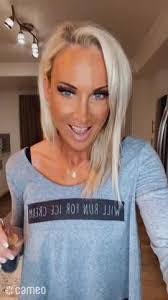 Kelly Mortenson's Instagram, Twitter & Facebook