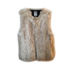 Robe en sequin, gilet imprimé en tricot ou encore jupe pailletée, craquez pour vos vêtements préférés qui habilleront parfaitement votre fille pour le jour j ! Pot Peu Sur Astronomie Gilet Sans Manche Fille Zara Du Boeuf Zone Digne