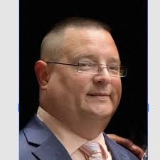 Pet Supplies Plus Brown Linkedin Sale