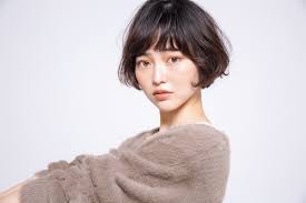 可愛いだけじゃ甘い 小顔見えも計算されつくしたショートがこちら 髪型 ショート パーマ ヘア アイディア