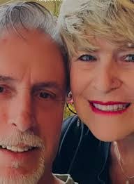 Amanda Wickwire's Instagram, Twitter & Facebook