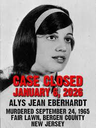 I went to school with Mindy Minetto. I remember that her family had a horse  farm, and one year there was a horrible fire that killed a lot of the  horses. I