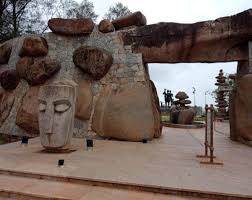 #karwar #rock #garden #tb #traditionalart #skills #creativity #famous #dhangar #lovethem #harworking #powerful. Rock Garden Temples Vibhaga