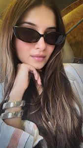 Tara sutaria 👄 : r/TaraSutaria