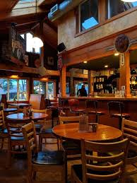 Spend 24 Hours In Cannon Beach Or Laura En Route In 2020 Cannon Beach Tavern Cannon