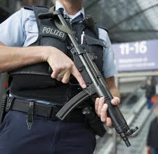 (der) terror wütete, raste in diesem land. Scharfere Anti Terror Gesetze Jetzt Sofort Nein Welt