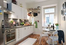 Kehadiran lampu gantung model unik membuat desain dapur semakin menarik dan modern. 82 Model Dapur Minimalis Sederhana Modern Cantik 2020 Desain Dapur Kecil Dekorasi Dapur Kecil Inspirasi Dapur