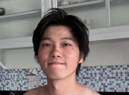 My husband lost his wallet somewhere between 7 eleven and Moracea this  afternoon if anyone finds it 🤞🏻