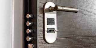 Les différents types de portes d'entrée. Porte D Entree Blindee Comment La Choisir Quel Prix En Neuf Ou En Renovation