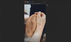 Ver más ideas sobre tatuajes, tatuajes brazo, mangas tatuajes. Christian Nodal Y Belinda Hacen Votos De Amor Con Tatuaje