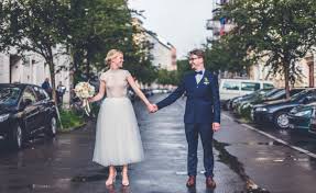 Brautgürtel gold aus feinem leder kleid hochzeit. Hochzeitsfieber Mein Perfektes Hochzeitskleid Schnitzel Schminke