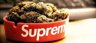 Discover the magic of the internet at imgur, a community powered entertainment destination. Supreme Gif On Gifer By Rageray