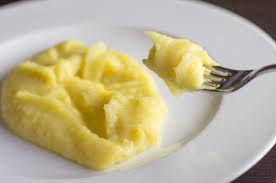 Puree De Pommes De Terre Au Thermomix Yummix Recette Puree Pomme De Terre Pomme De Terre Thermomix Recettes De Cuisine