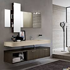 Bagno moderno, bagno in marmo, vasca da bagno sottopiano rivestita, lavabo in appoggio, doccia a filo pavimento, rivestimento pareti doccia, pietra naturale, marmo effetto rigato, mobile bagno rivestito, idee per bagno moderno. Pin Su Bagni Di Design