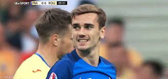 Share the best gifs now >>> Imagem De Football Gif And Antoine Griezmann Antoine Griezmann Griezmann French Soccer Players