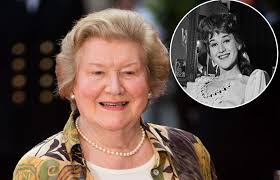 Dame Patricia Routledge looks so different with long hair in unearthed  throwback..👇👇