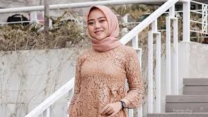 8 Model Kebaya Modern 2019 Untuk Tampil Anggun Di Pernikahan Mantan