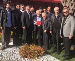 Bediuzzaman said nursi hazretlerinin talebesi ve mutlak vekili aynı zamanda hizmet vakfi mutevelli heyeti başkan'ı hüsnü bayramoğlu. Together With Husnu Bayramoglu Student And Acquaintance Of Said Nursi Istanbul Ilim Ve Kultur Vakfi