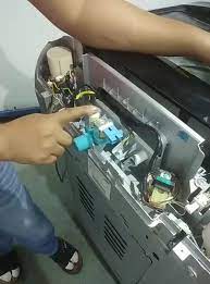 Video ini menerangkan masalah mesin basuh tak boleh wash dan tak boleh spin dan cara penyelesaiannya. Hairul Vcool Mesin Basuh Auto Samsung Air Tak Masuk Apa